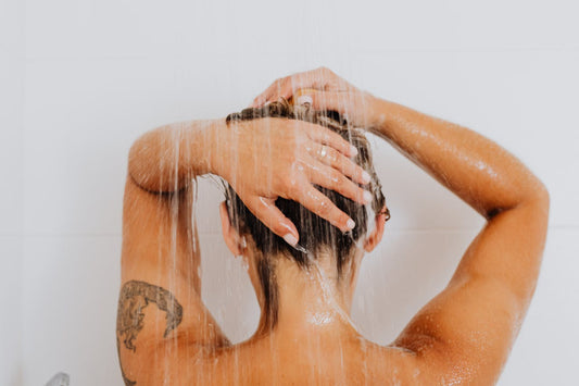 Les Bienfaits de la Douche Froide  Immunité et Énergie