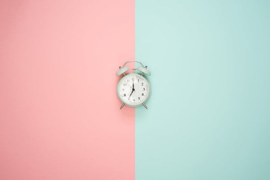 Pourquoi tu te réveilles souvent entre 2h et 4h du matin  (Solution naturelle)